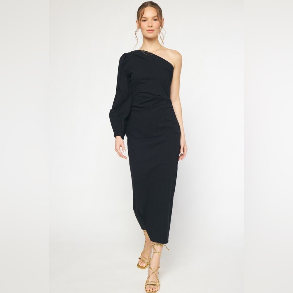 Elegant Black One-Shoulder Dress